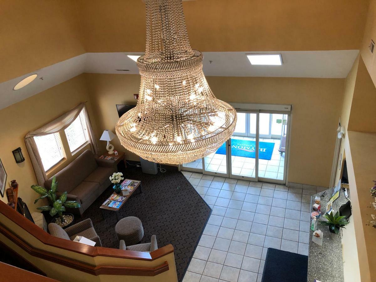 Baymont By Wyndham Fort Wayne Exterior photo